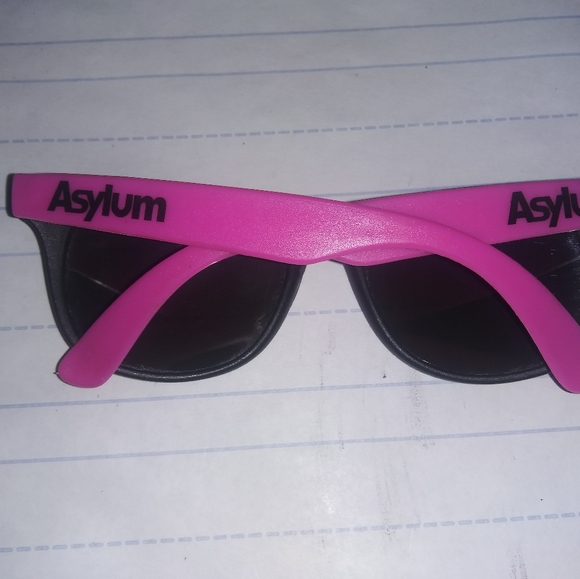 Asylum Shades - Picture 2 of 7